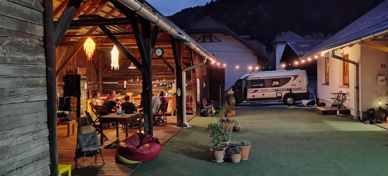 Bikeski Family Hotel, B&B, Apartaments, Rooms Mezica Exterior photo