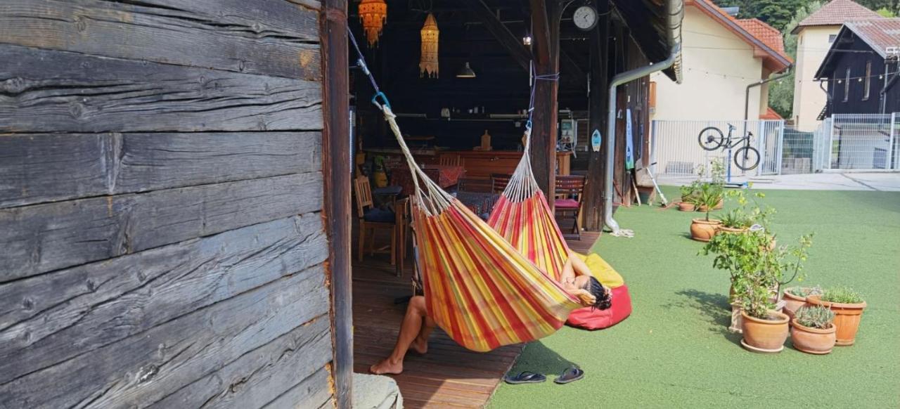 Bikeski Family Hotel, B&B, Apartaments, Rooms Mezica Exterior photo