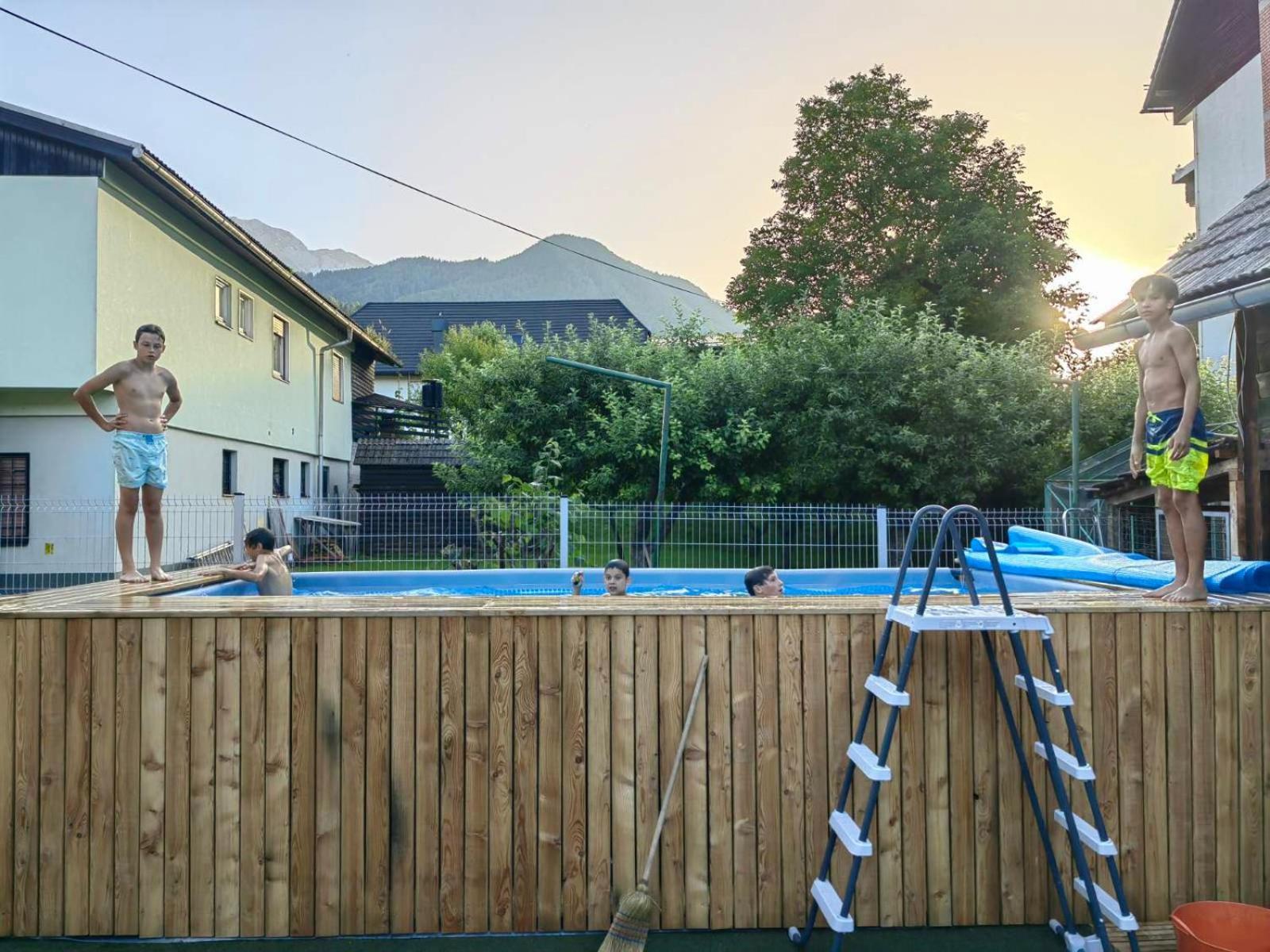 Bikeski Family Hotel, B&B, Apartaments, Rooms Mezica Exterior photo